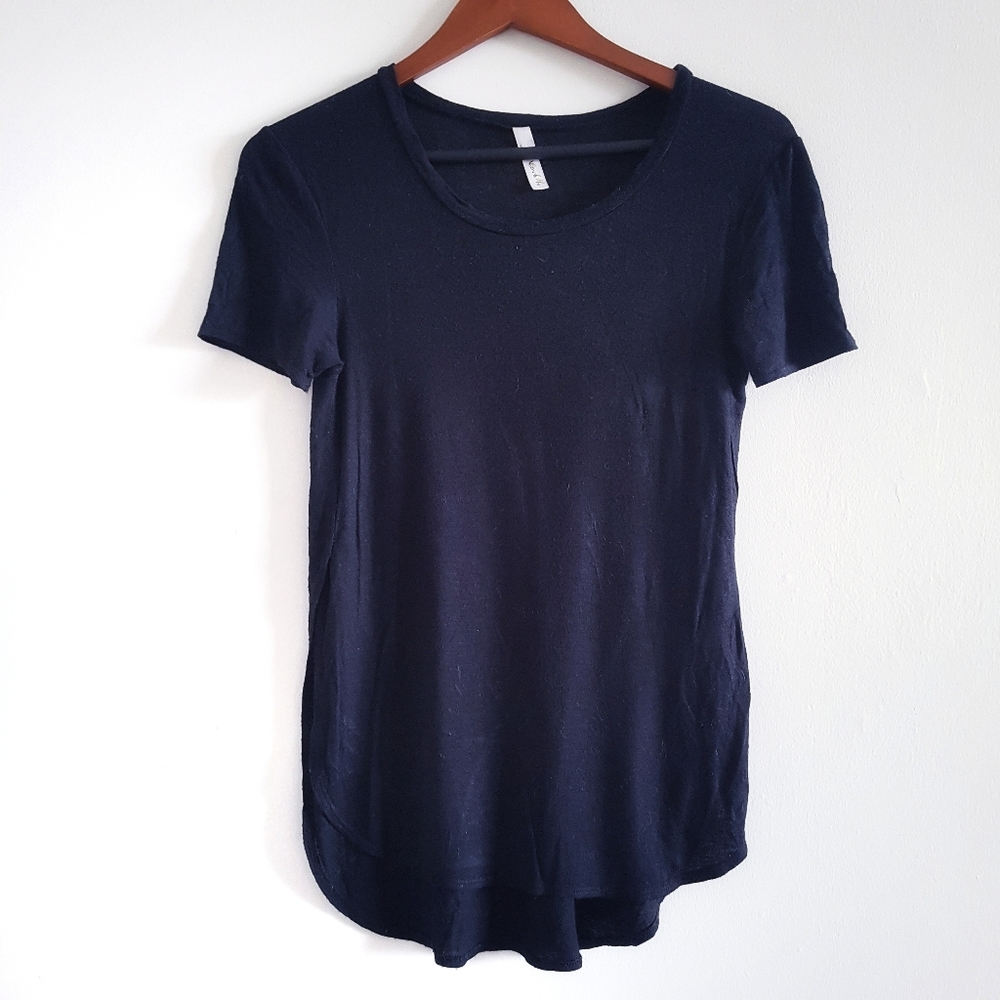 Love In Loose Open Side Black T Shirt Small